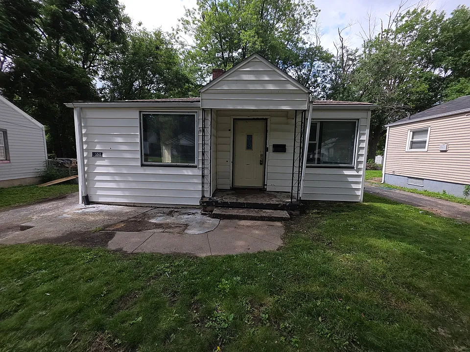 2550 N Main St