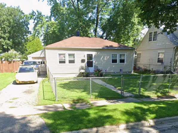 2919 Kenmore Ave, Rockford, IL 61101