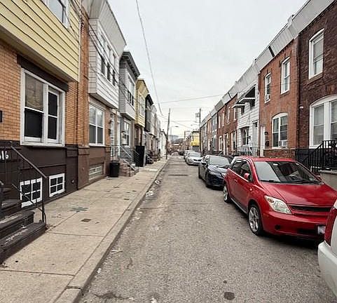 4th image of 1618 S Lecount St
