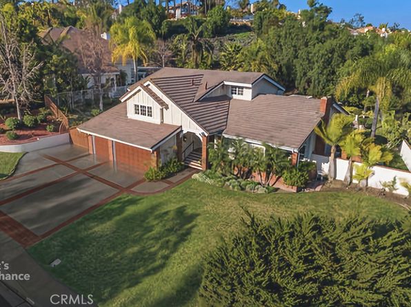 25641 Rapid Falls Rd, Laguna Hills, CA 92653
