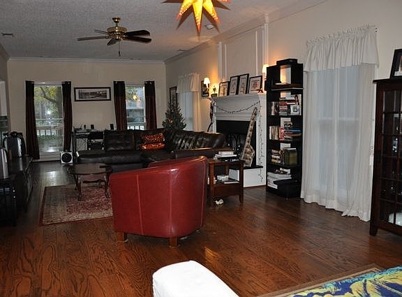 2nd image of 2 Warbler Ln