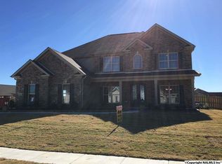 4402 Lake Willow Blvd, Owens Cross Roads, AL 35763