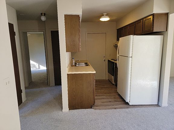 5th image of 958 Vassar Ave