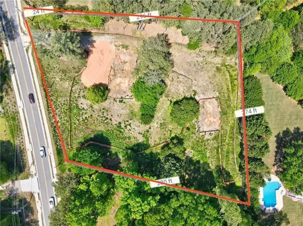 13975 Cogburn Rd #1, Alpharetta, GA 30004