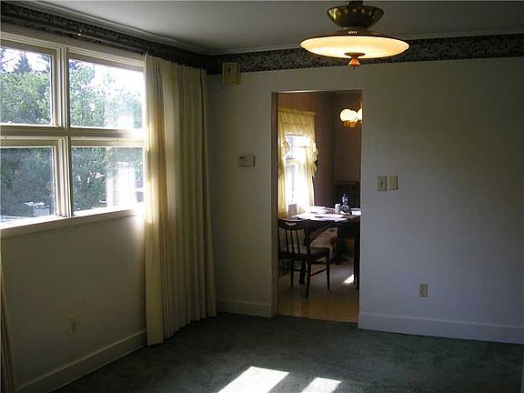 4th image of 1304 Dalewood St