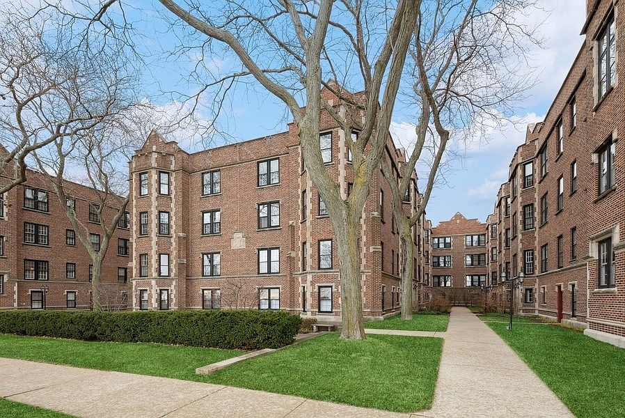 1st image of 594 Sheridan Sq APT 2