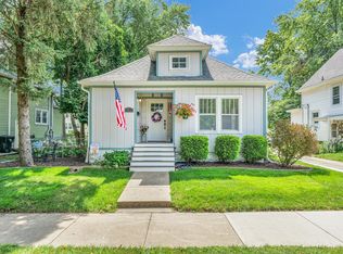 1611 E Taylor St, Bloomington, IL
