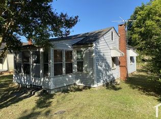 206 Saint Matthews Rd, Erwin, NC 28339