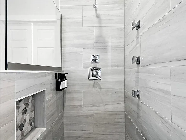 5795 Brighton Ct — Photo 30