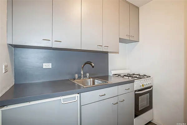 Sold by Century 21 American Homes | media 7