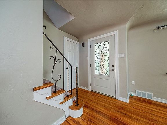 5th image of 29 Perry St