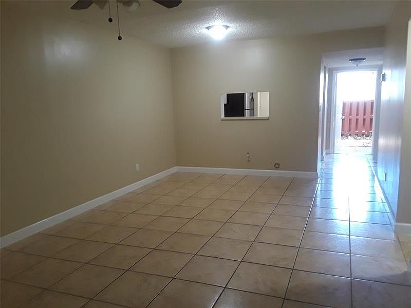 2nd image of 7941 Southgate Blvd
