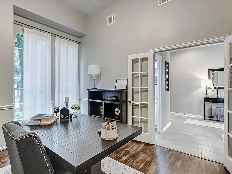 18207 Red Eagle Ct — Photo 28