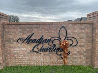 605 Alexandria Ln, Bridge City, TX 77611