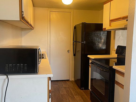4th image of 4717 E Jones Ave