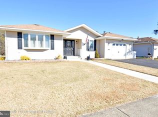 166 Fort De France Ave, Toms River, NJ 08757