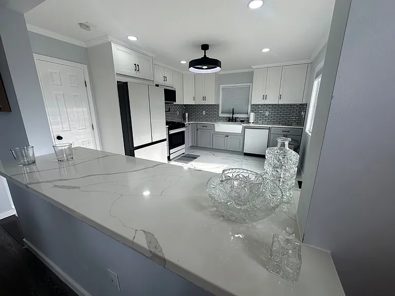 595 Kingfisher Cir — Photo 6