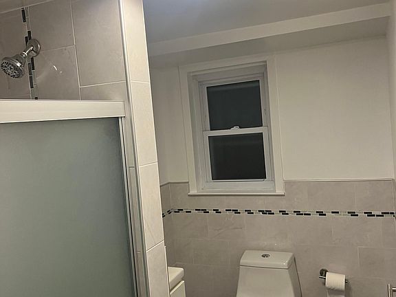 5th image of 84 Colin St Floor 1