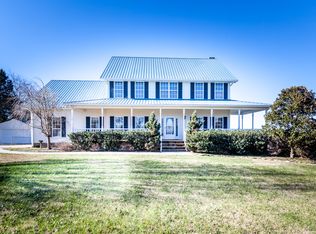 9700 Clift Rd, Strawberry Plains, TN 37871