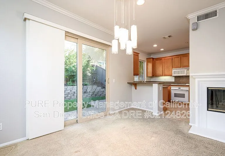 2625 Bellezza Dr — Photo 7