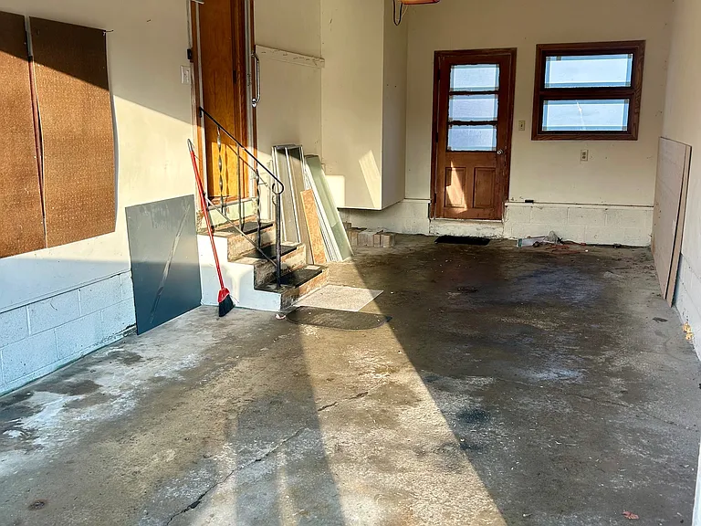 245 Winchester Rd — Photo 16