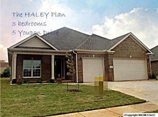 5 Youpon Dr, Huntsville, AL 35824