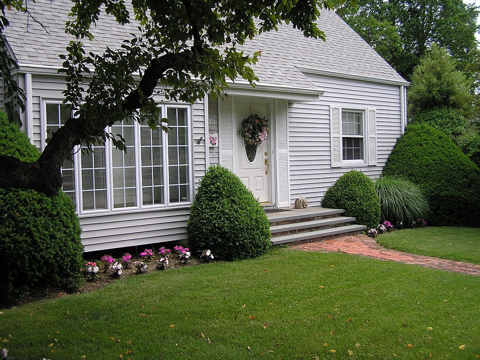 Front of 99 Godfrey Ave