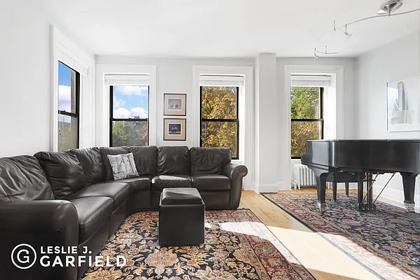 Sold by Leslie J. Garfield | media 9