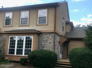 2470 Quail Run Dr, Kalamazoo, MI 49009