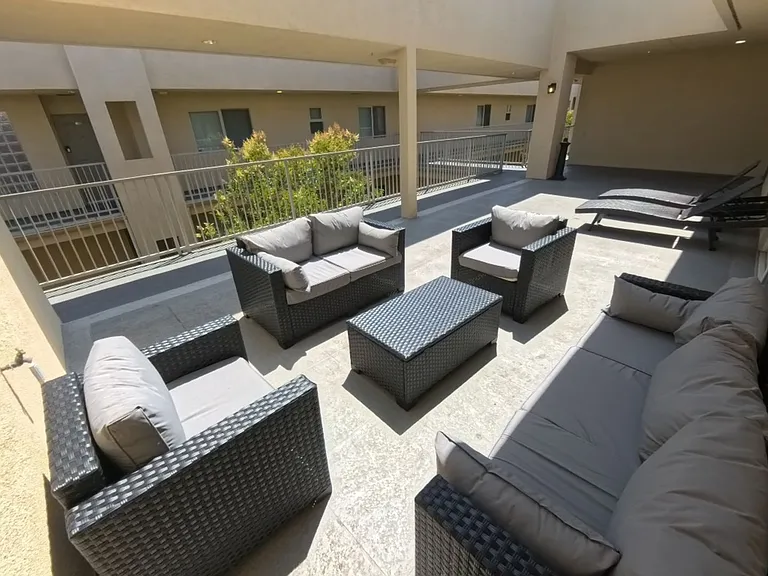 Vista Del Sol - Burbank — Photo 39