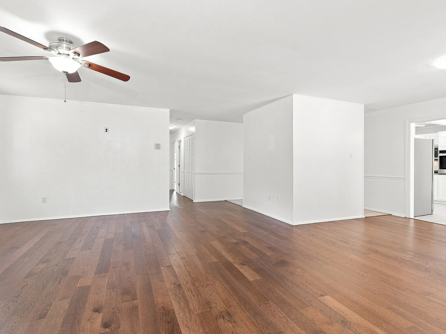 12823 Holiday Lane - 1 — Photo 2