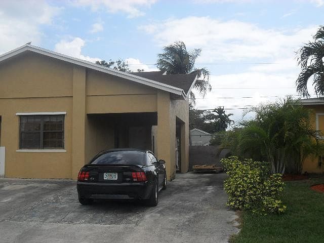 2nd image of 9940 Jamaica Dr