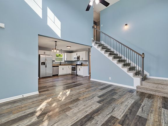 4th image of 136 Waterwheel Cir
