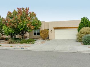 7223 Hawthorn Ave NE, Albuquerque, NM 87113