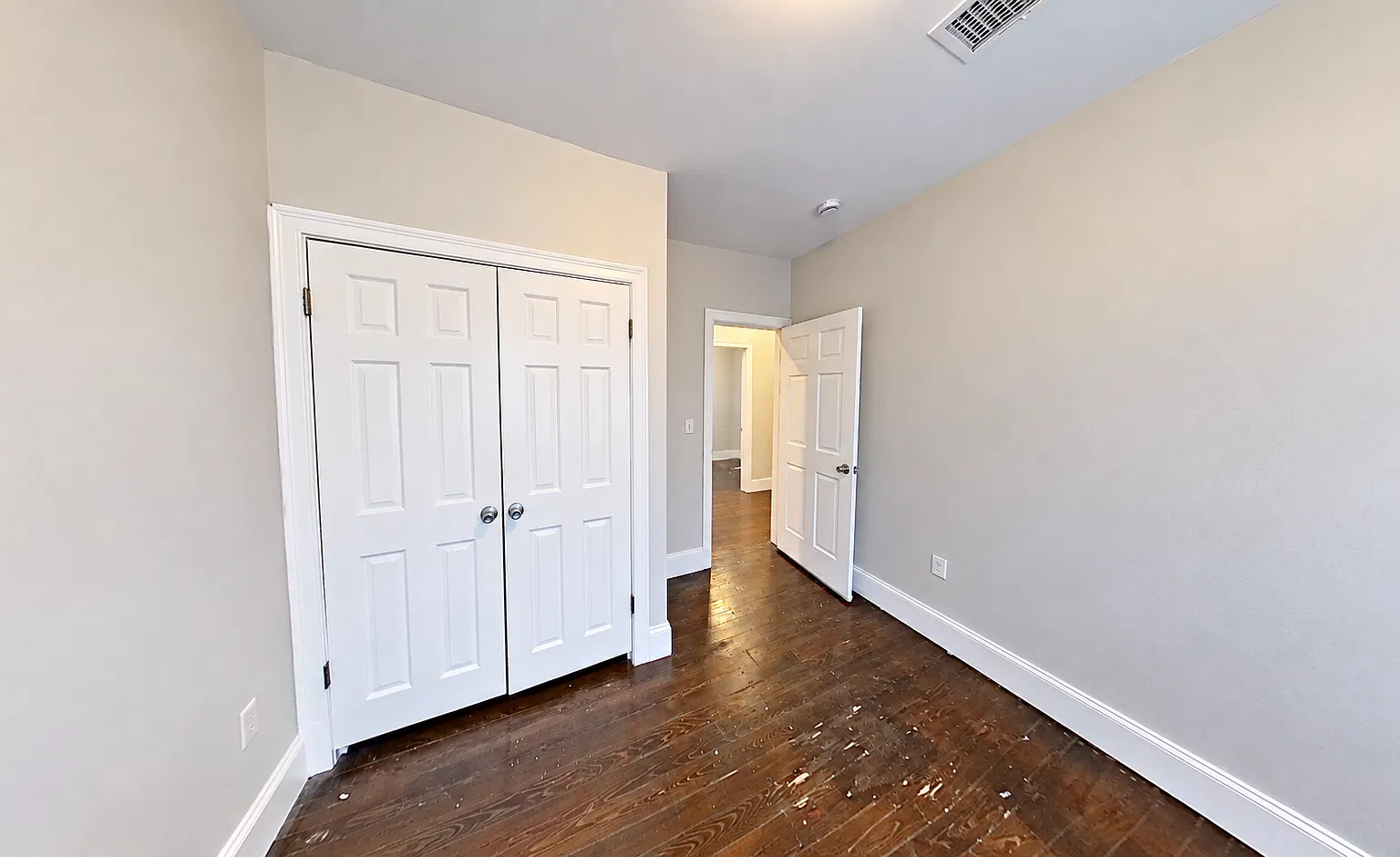 5 bed, 1014 sqft, $8,195 — Photo 4