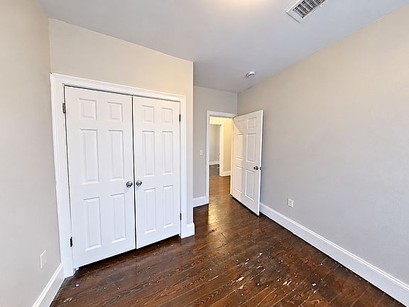 5th image of 9 Carmel St #4