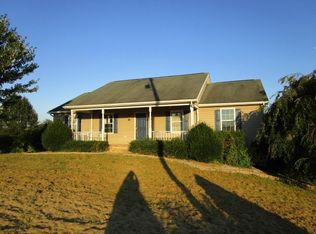 275 Morton Rd, Crimora, VA 24431