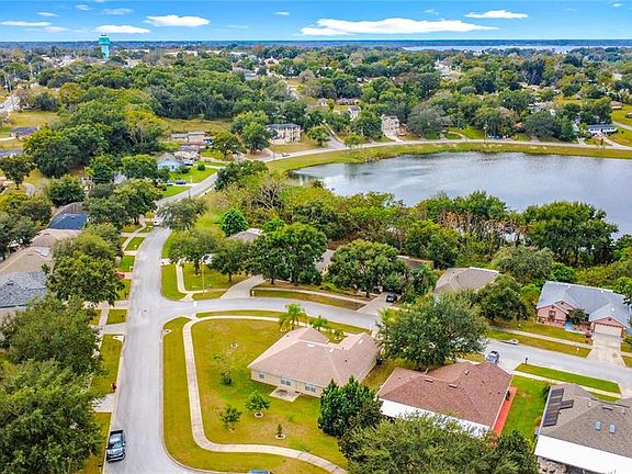 4th image of 697 WINDING LAKE DRIVE