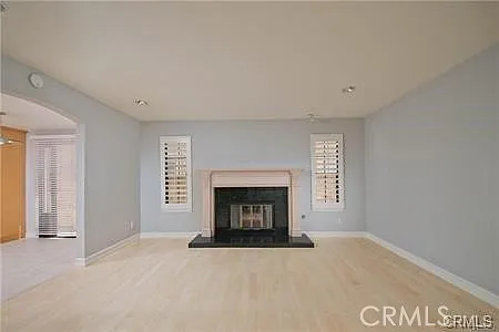 3 bed, 2.5 bath, 1934 sqft, $4,550 — Photo 3