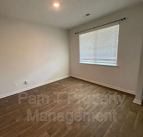 124 Troupe Dr — Photo 17