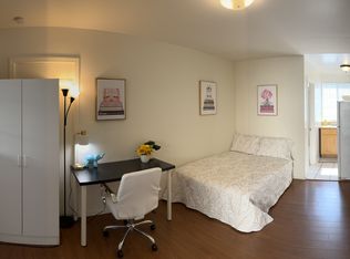 1170 W 37th St, Los Angeles, CA 90007