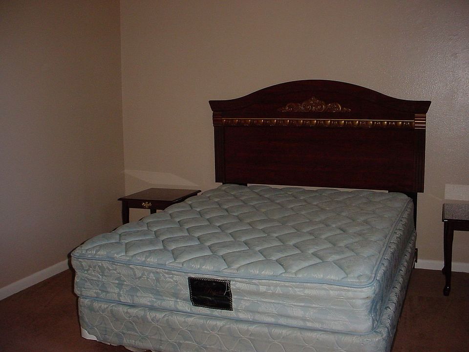 bedroom master