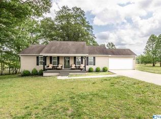 76 Schoolhouse Rd, Albertville, AL 35950