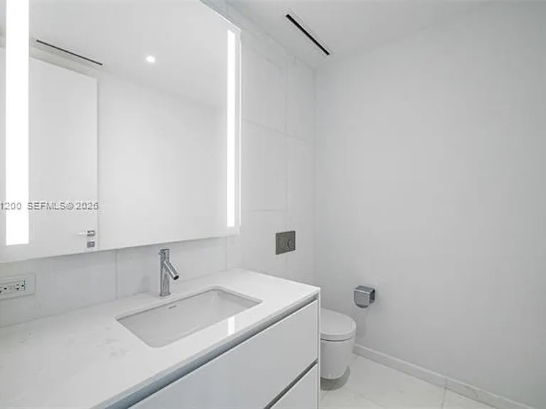 300 Biscayne Boulevard Way #2906W — Photo 7