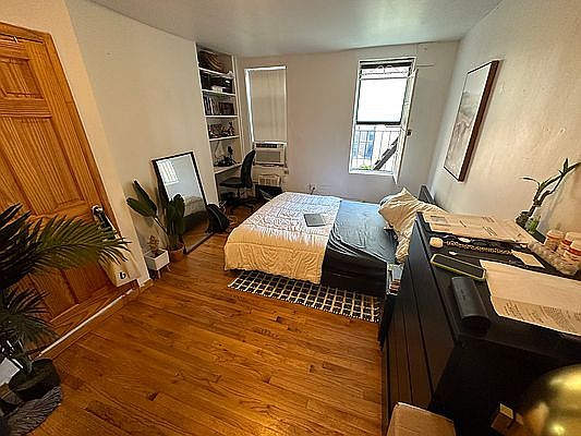 1st image of 148 Orchard St APT 9