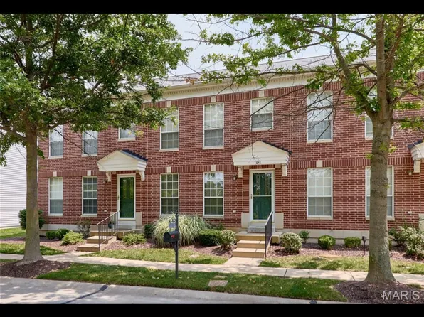 841 Boardwalk Springs Pl, O'Fallon, MO 63368