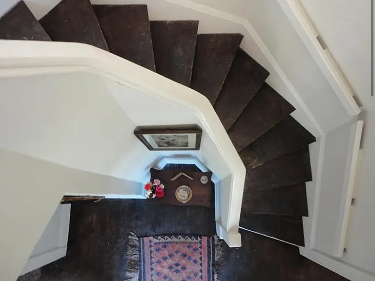 528 E State St #3 — Photo 3