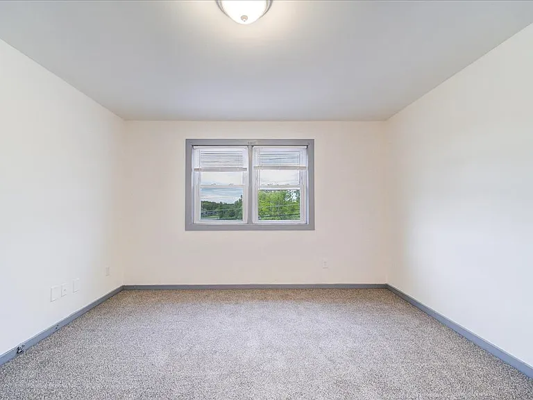214 West Rd #13 — Photo 5