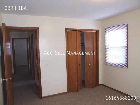 4th image of 1413 52nd St SE