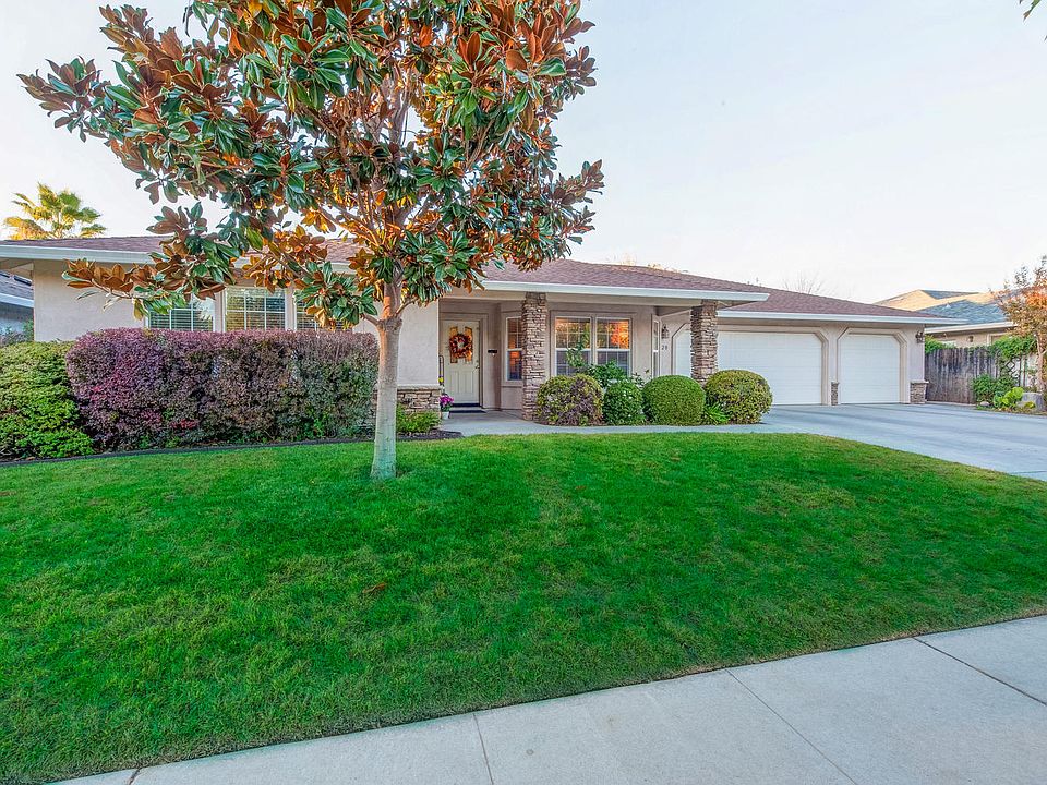 1st image of 220 Denali Dr
